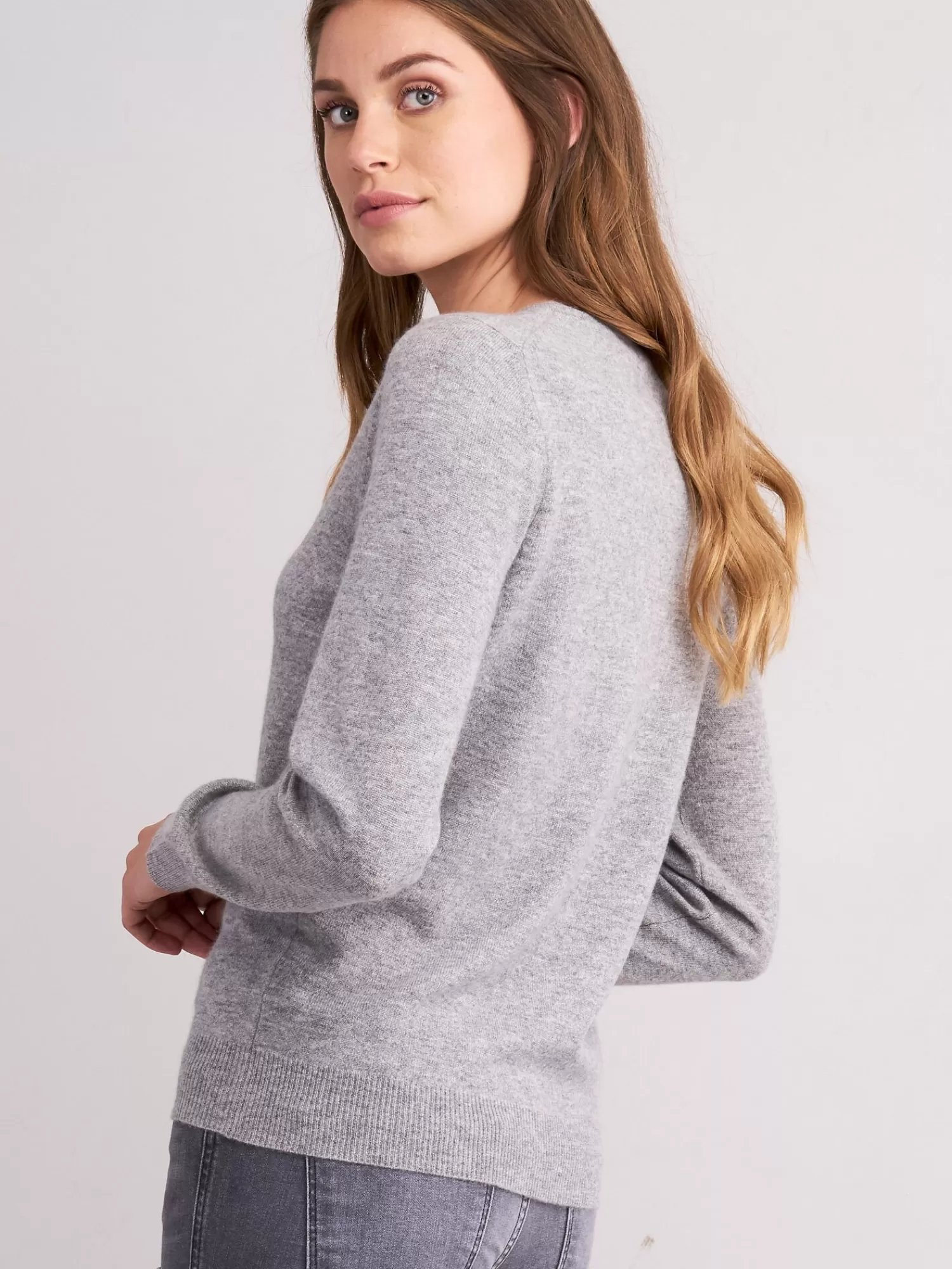 REPEAT cashmere Strickjacken>Basic Kaschmir-Strickjacke Mit Rundhalsausschnitt Light Grey