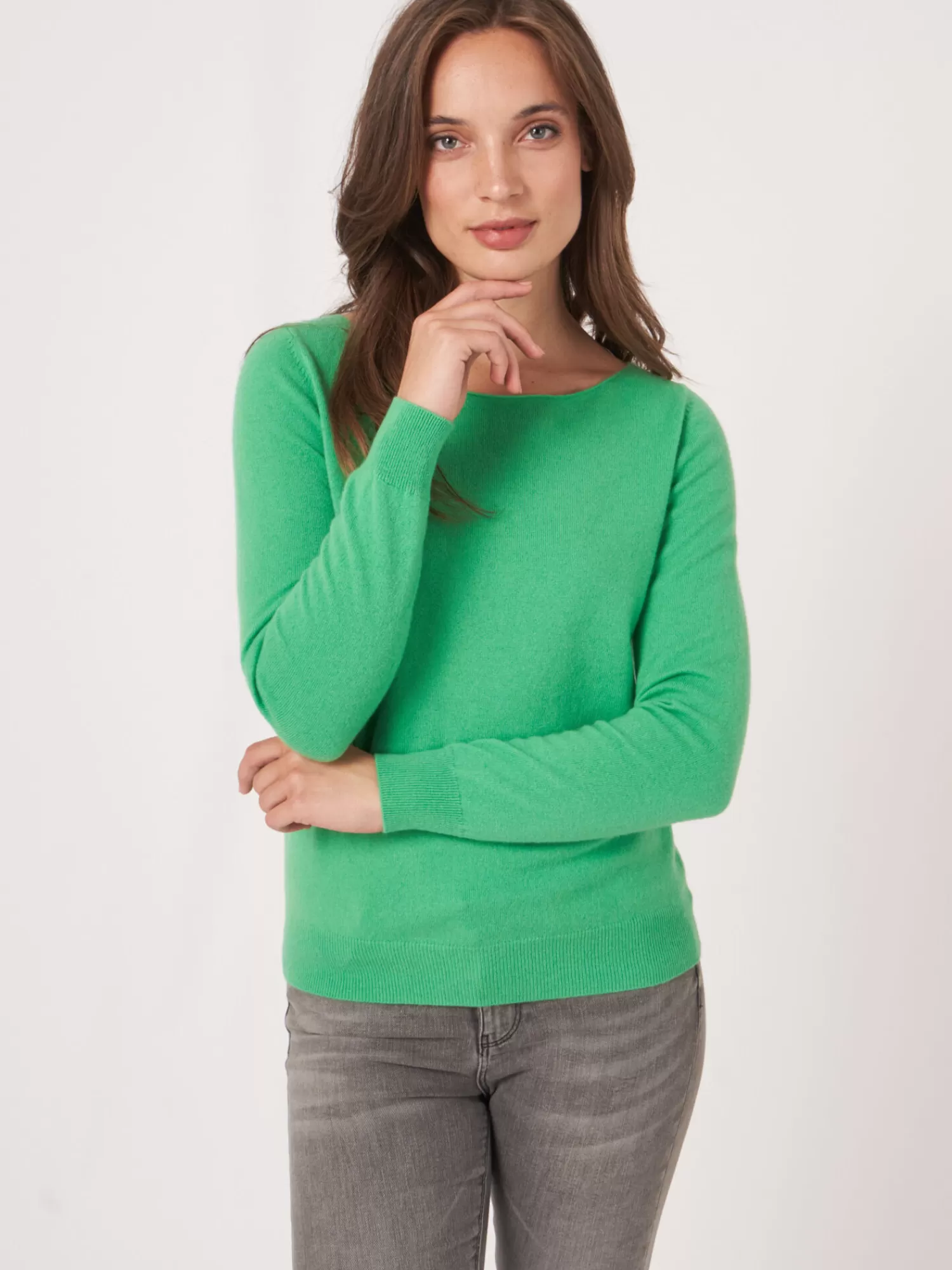 REPEAT cashmere Organisches Kaschmir>Basic Pullover Mit U-Boot-Ausschnitt Aus Bio-Kaschmir Basil