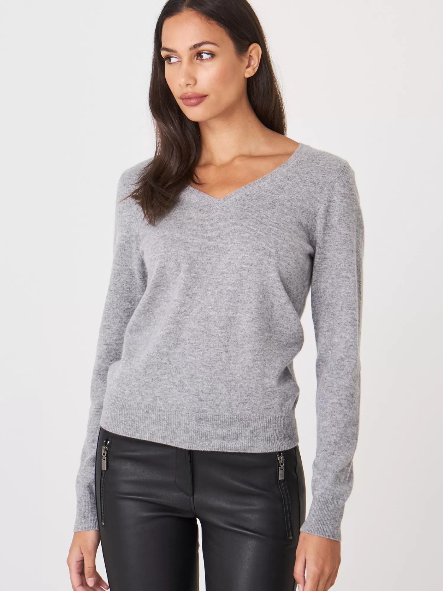 REPEAT cashmere Organisches Kaschmir>Basic Pullover Mit V-Ausschnitt Aus Bio-Kaschmir Light Grey