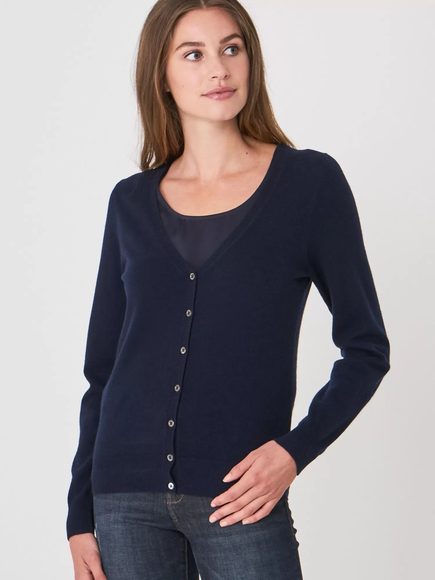 REPEAT cashmere Organisches Kaschmir>Basic Strickjacke Mit V-Ausschnitt Aus Bio-Kaschmir Navy