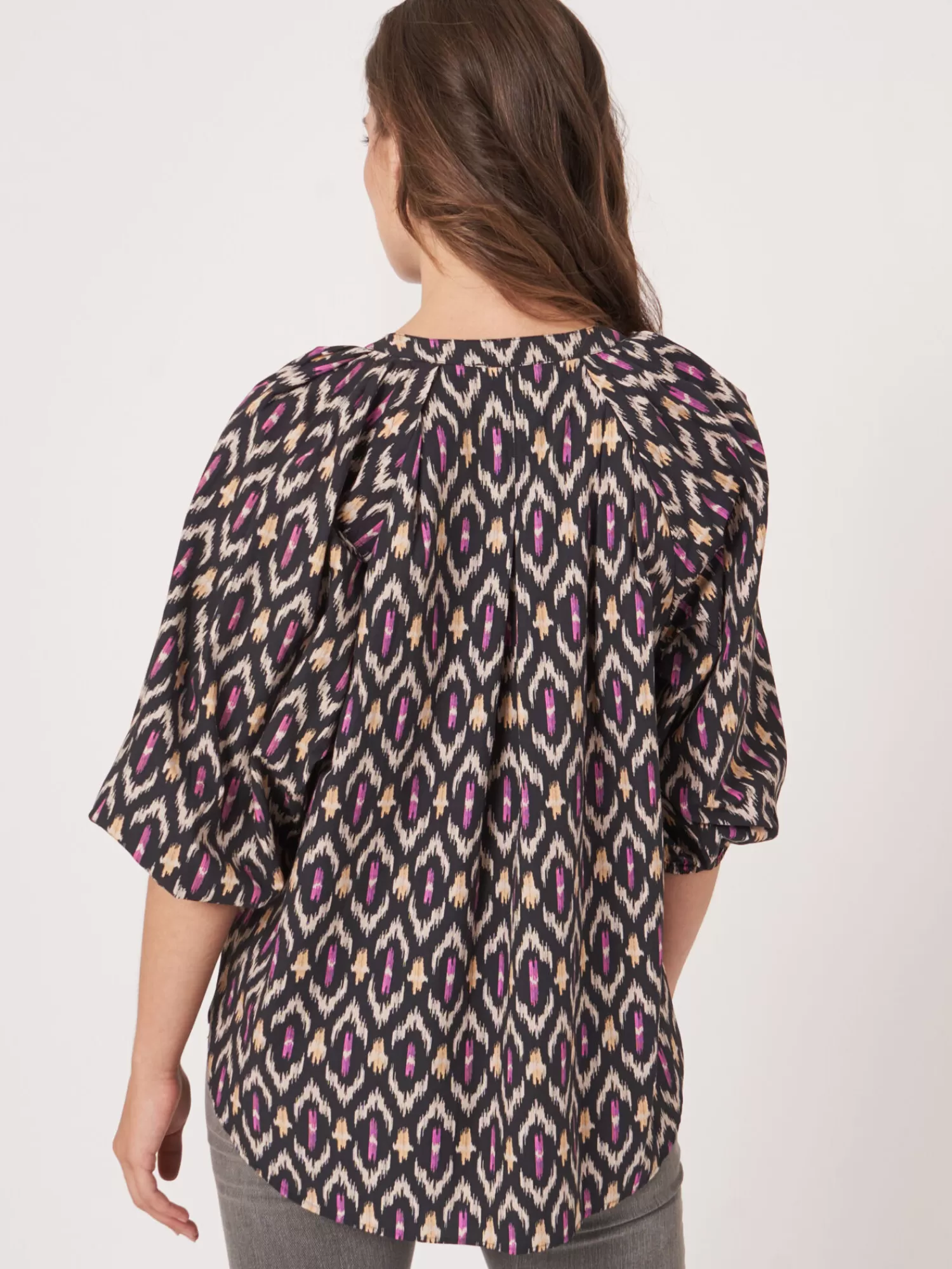 REPEAT cashmere Blusen>Bluse Mit Ikat-Print Aus Baumwolle Black