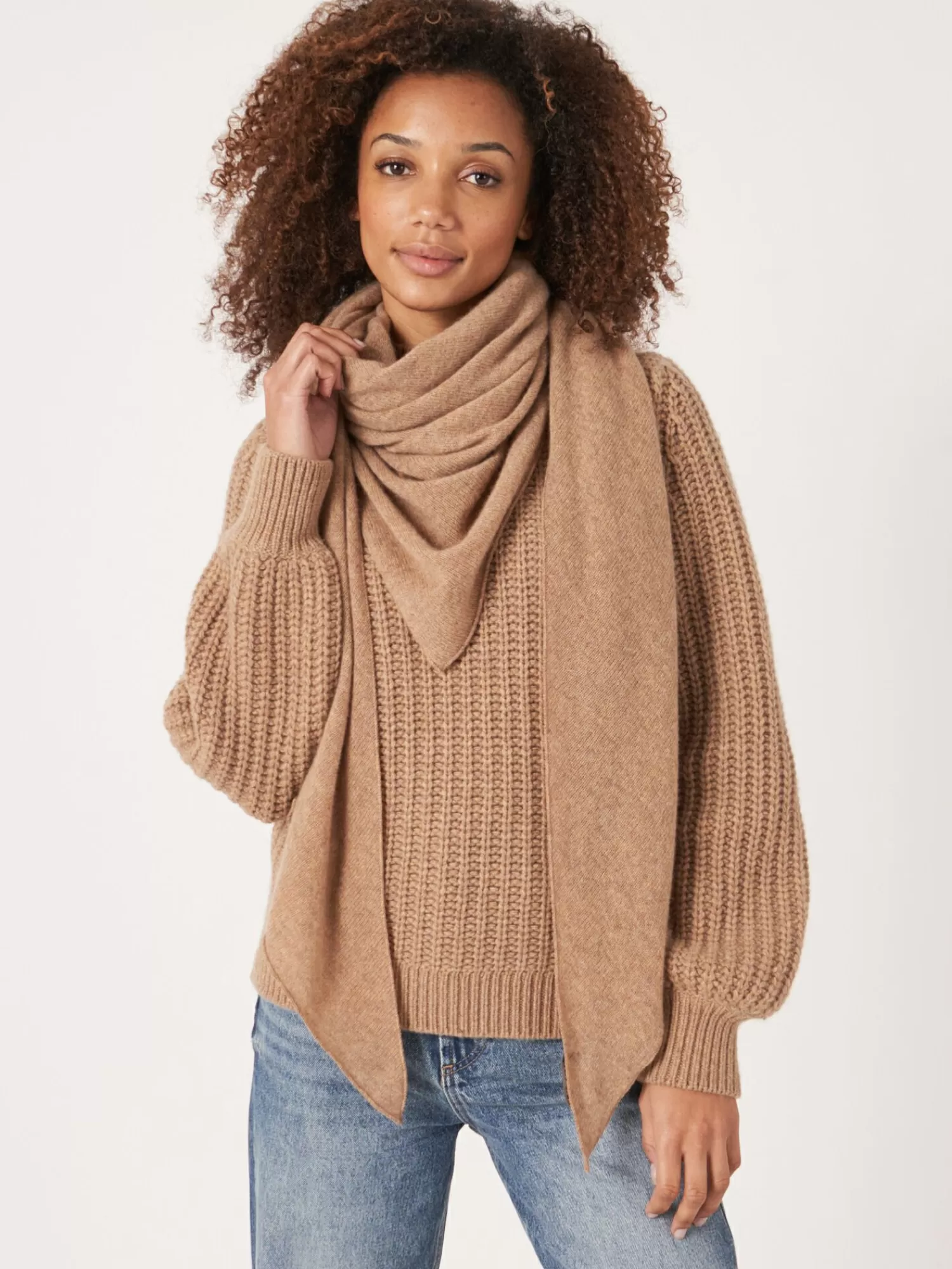 REPEAT cashmere Schals>Dreieckiger Schal Aus Bio-Kaschmir Camel