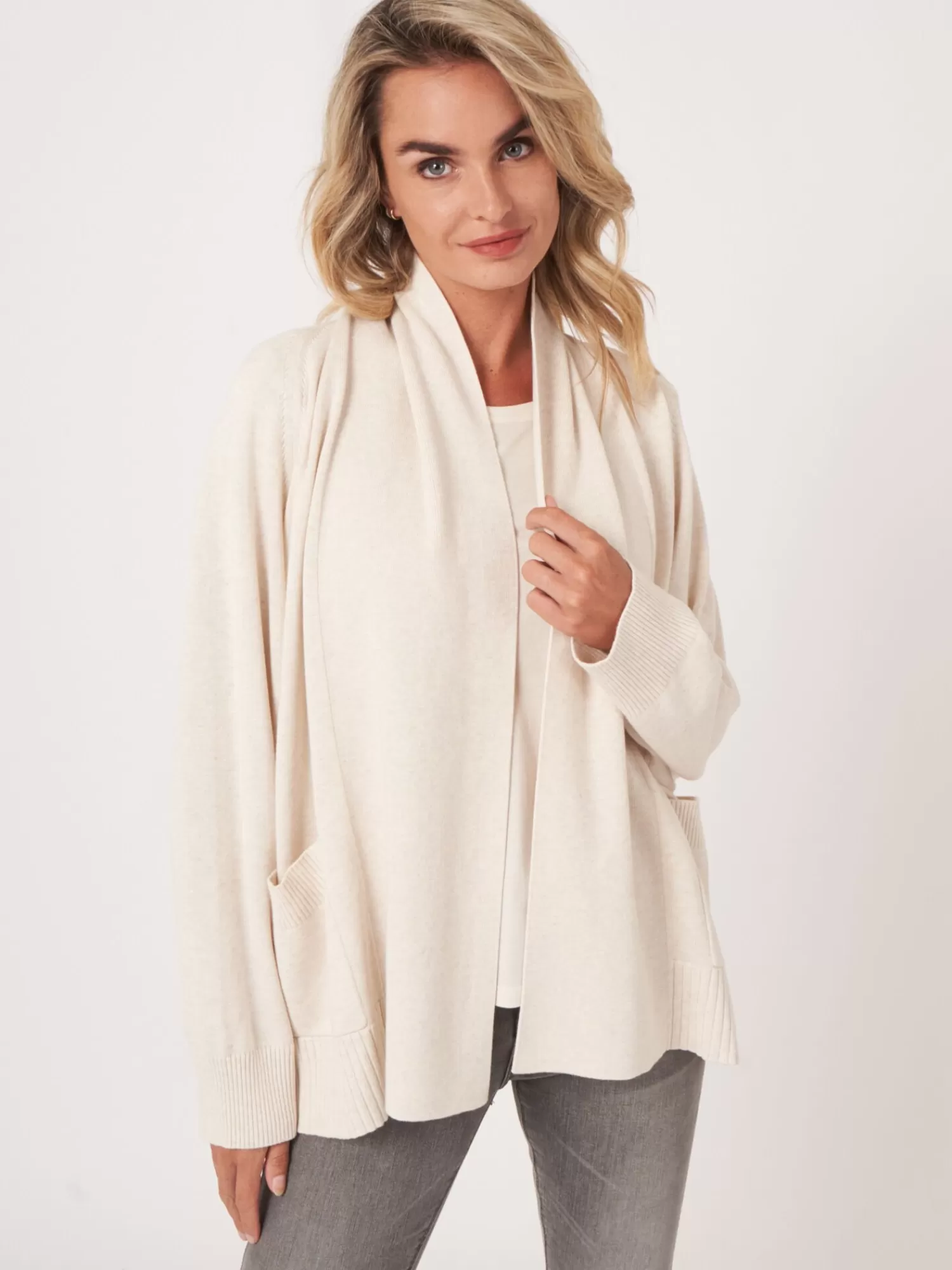 REPEAT cashmere Strickjacken>Fein Gestrickte Baumwollmischung Strickjacke Mit Schalkragen Und Taschen Ivory