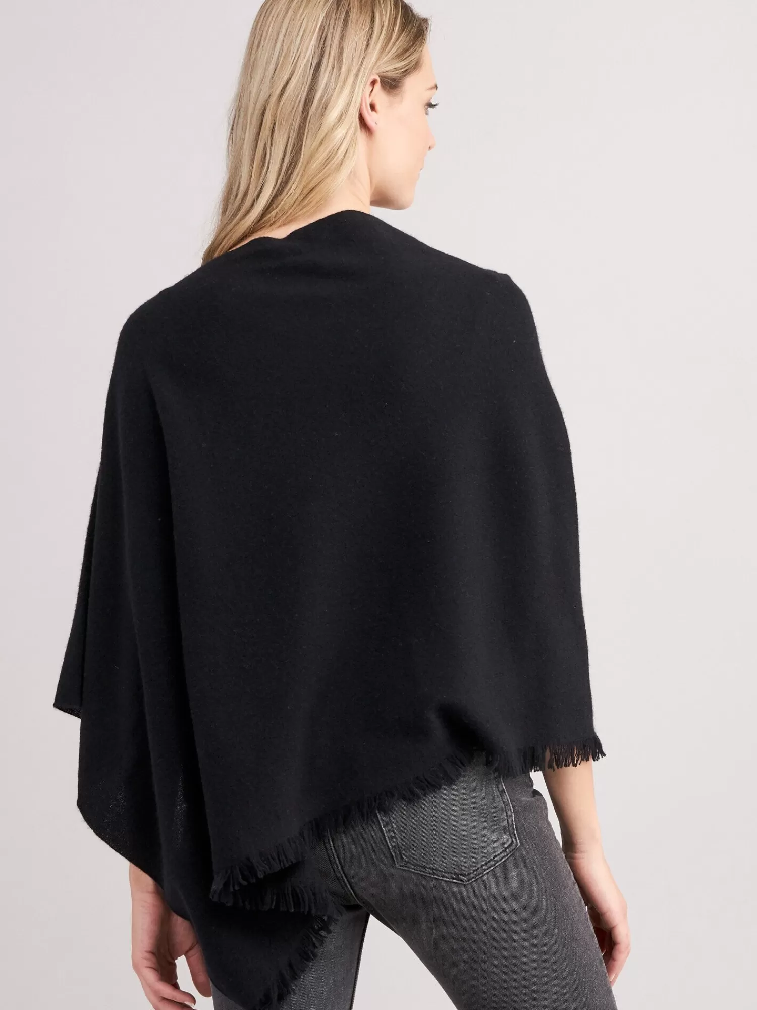 REPEAT cashmere Organisches Kaschmir>Fein Gestrickter Poncho Mit Fransen Aus Bio-Kaschmir Black