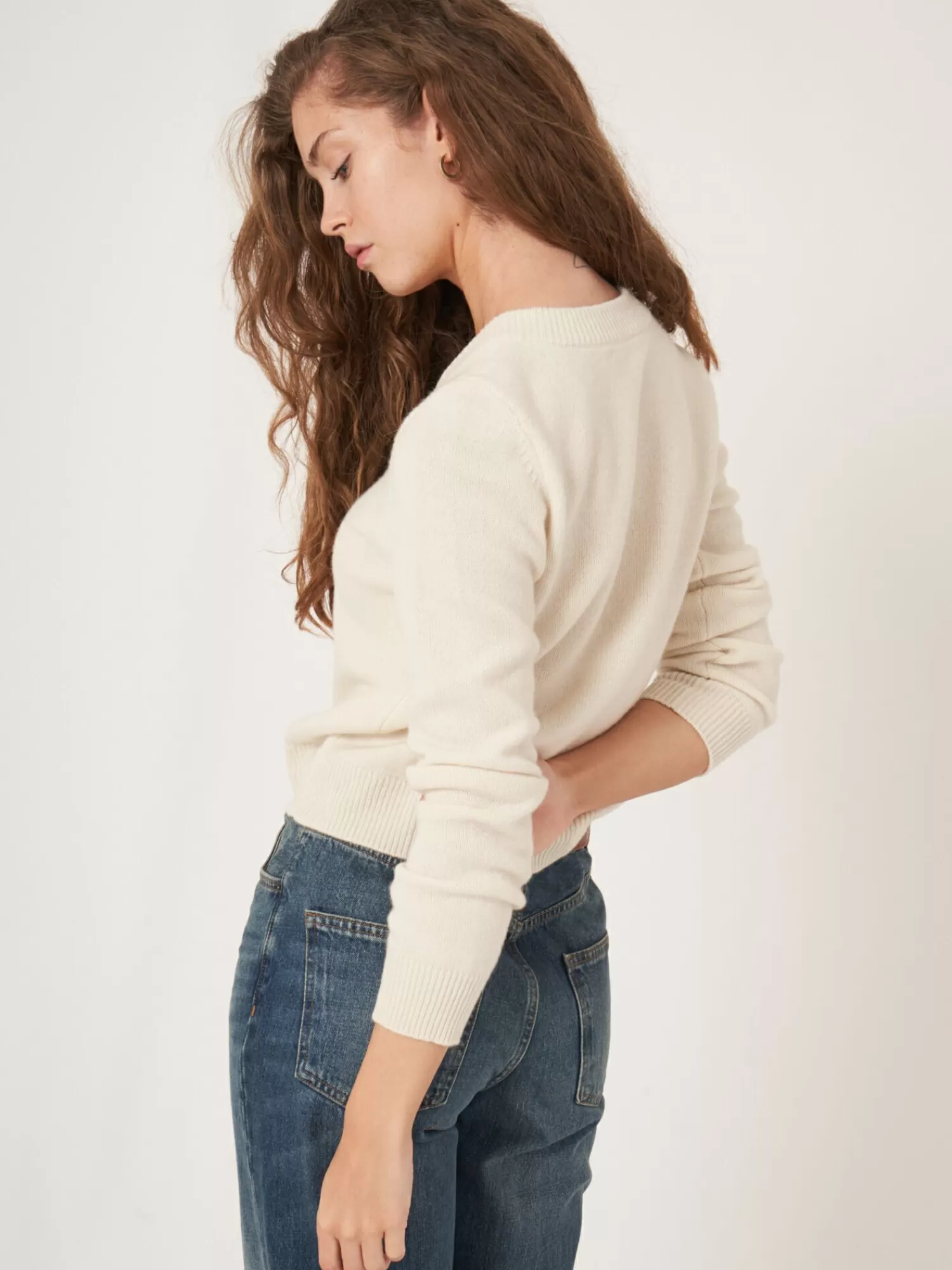 REPEAT cashmere Pullover>Gekurzter Bio-Kaschmir-Pullover Mit V-Ausschnitt Cream