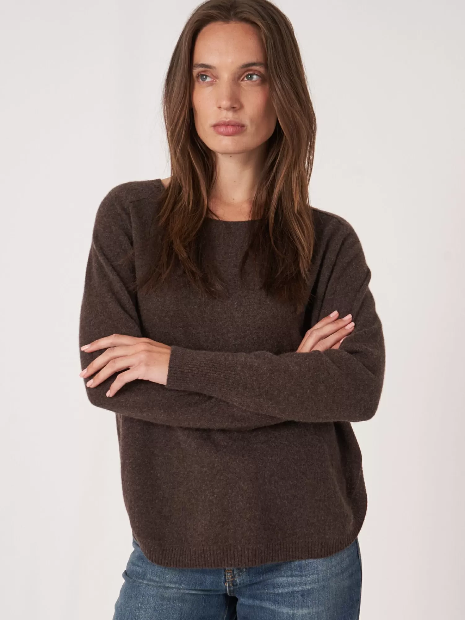 REPEAT cashmere Pullover>Kaschmirpullover Mit Rundem Saum Und U-Boot-Ausschnitt Chocolate