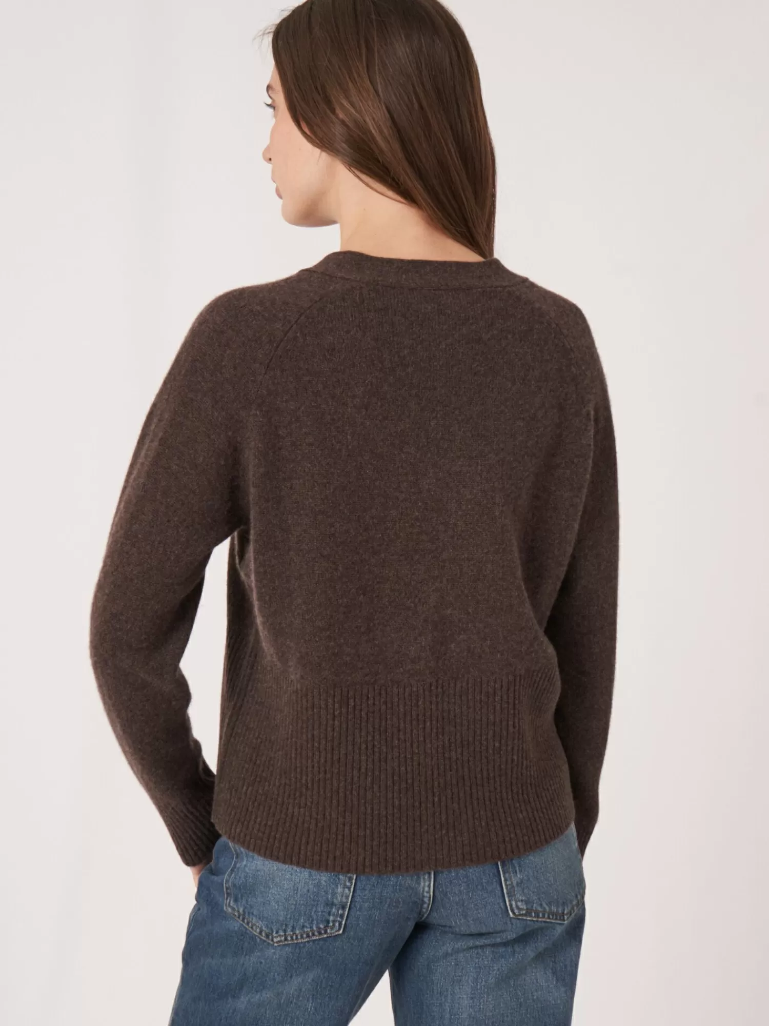 REPEAT cashmere Strickjacken>Kaschmir-Strickjacke Mit Geripptem V-Ausschnitt Chocolate