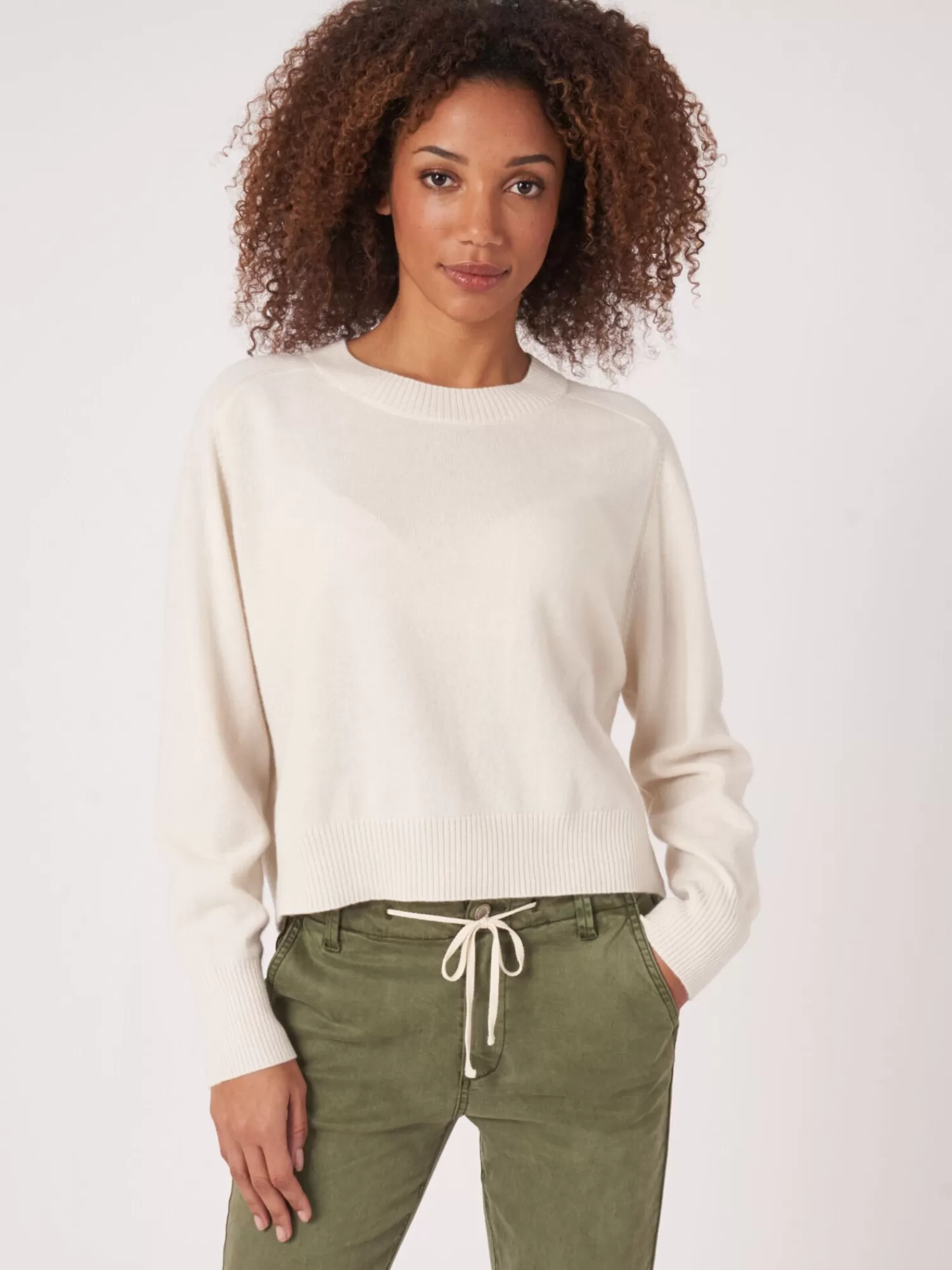 REPEAT cashmere Organisches Kaschmir>Kurzer Bio-Kaschmir-Raglan-Pullover Cream