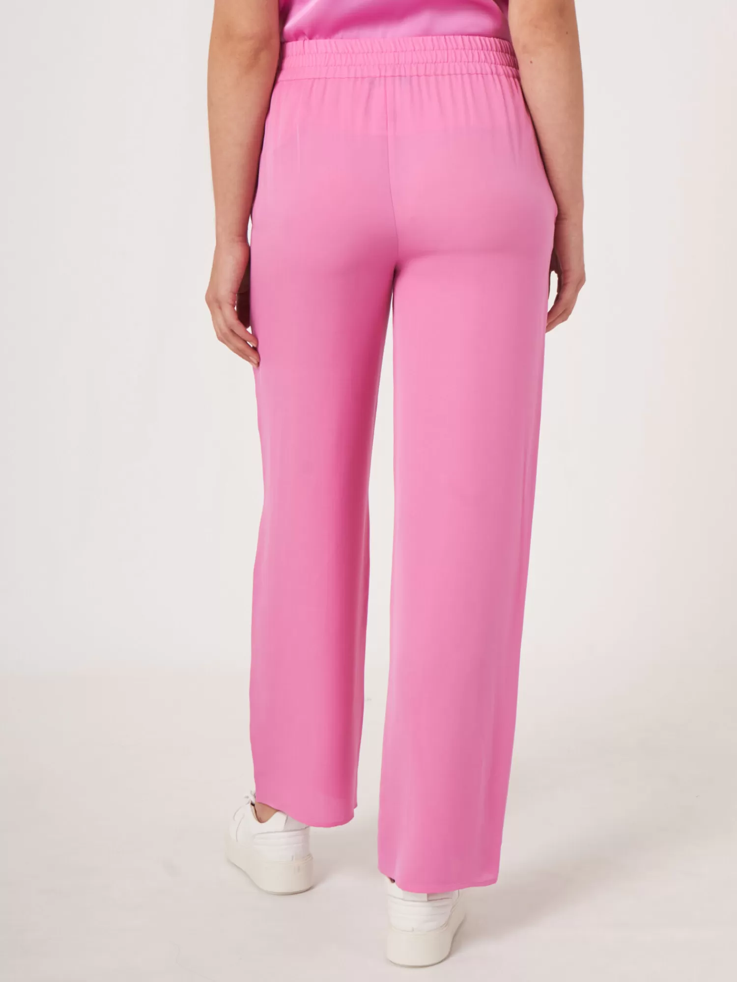 REPEAT cashmere Hosen>Locker Geschnittene Seidenhose Blossom