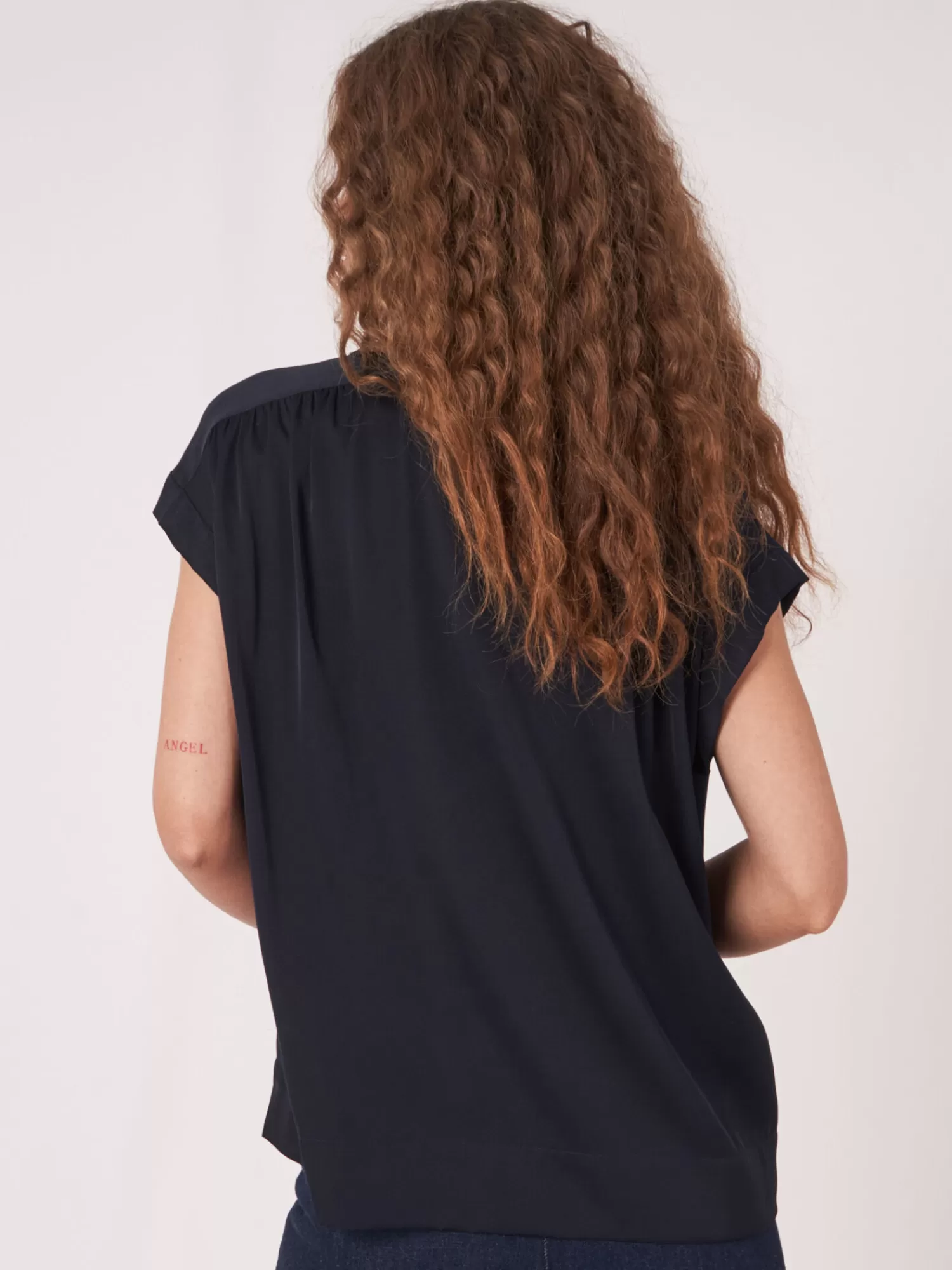 REPEAT cashmere Blusen>Oversized Geknopftes Blusentop Aus Seide Navy