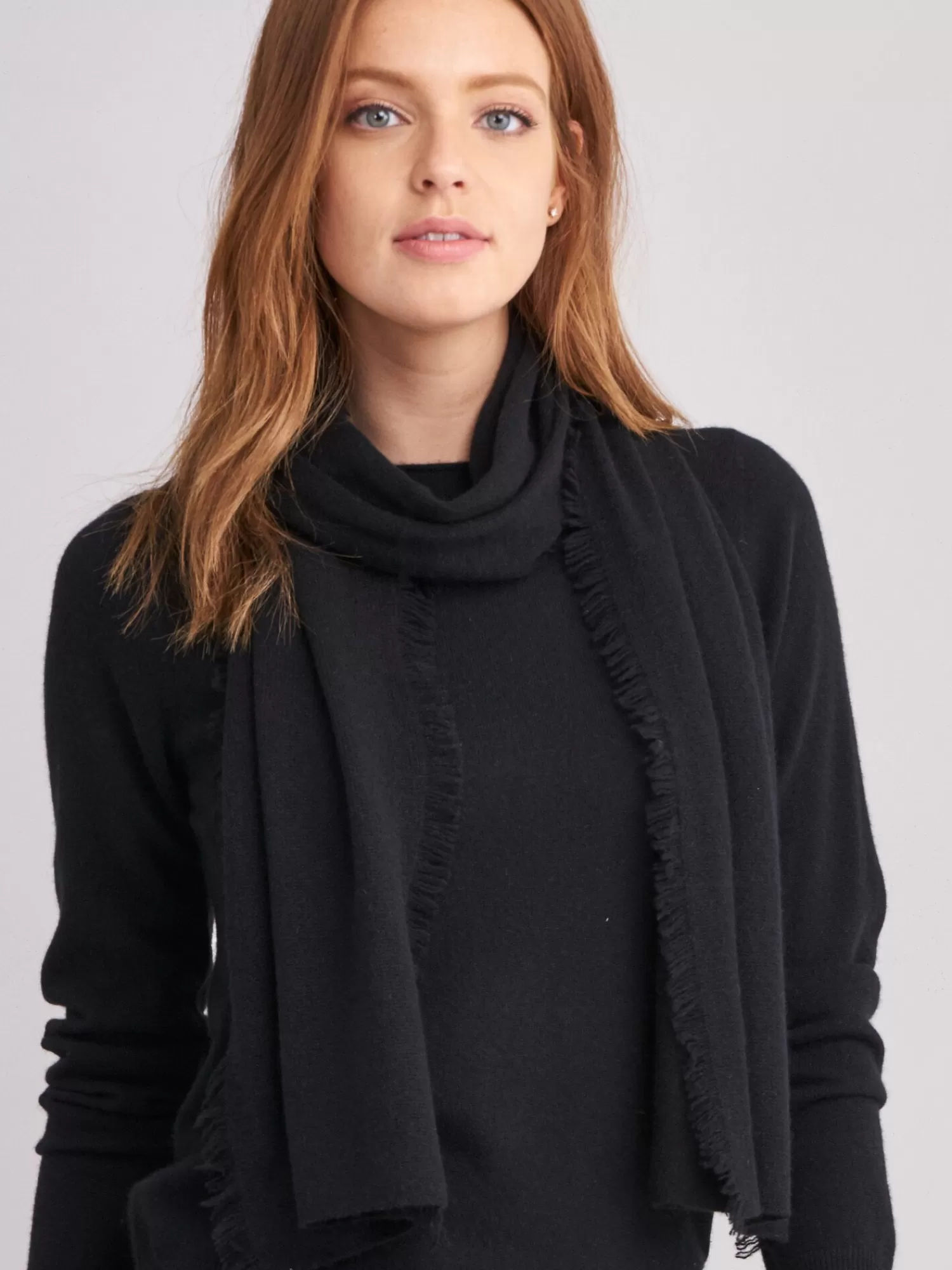 REPEAT cashmere Organisches Kaschmir>Schal Mit Fransen Aus Bio-Kaschmir Black