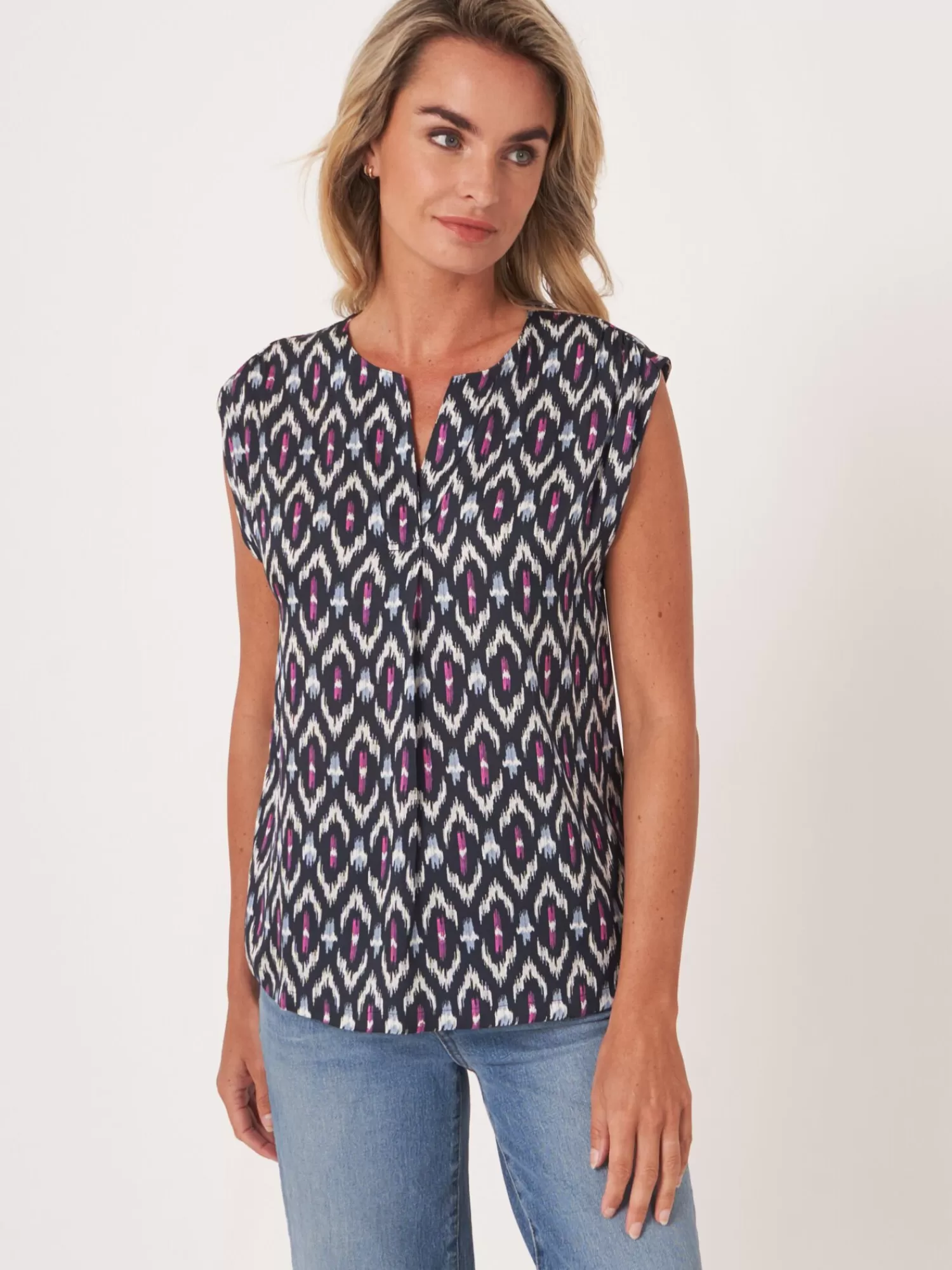 REPEAT cashmere Tops>Seidentop Mit Ikat-Print Navy