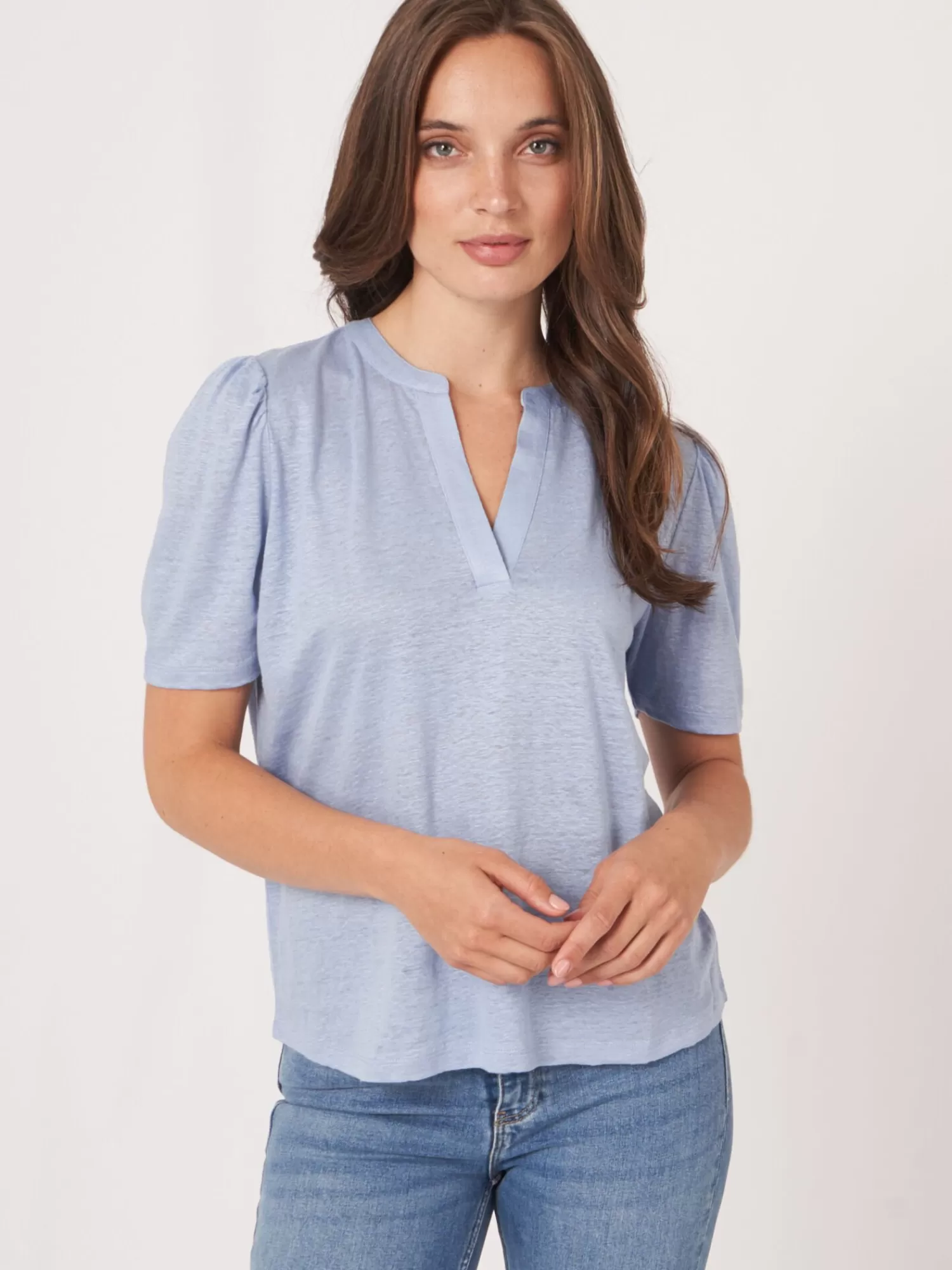 REPEAT cashmere Tops>T-Shirt Mit Rundhalsausschnitt Und Schlitz Aus Leinen Lt Blue