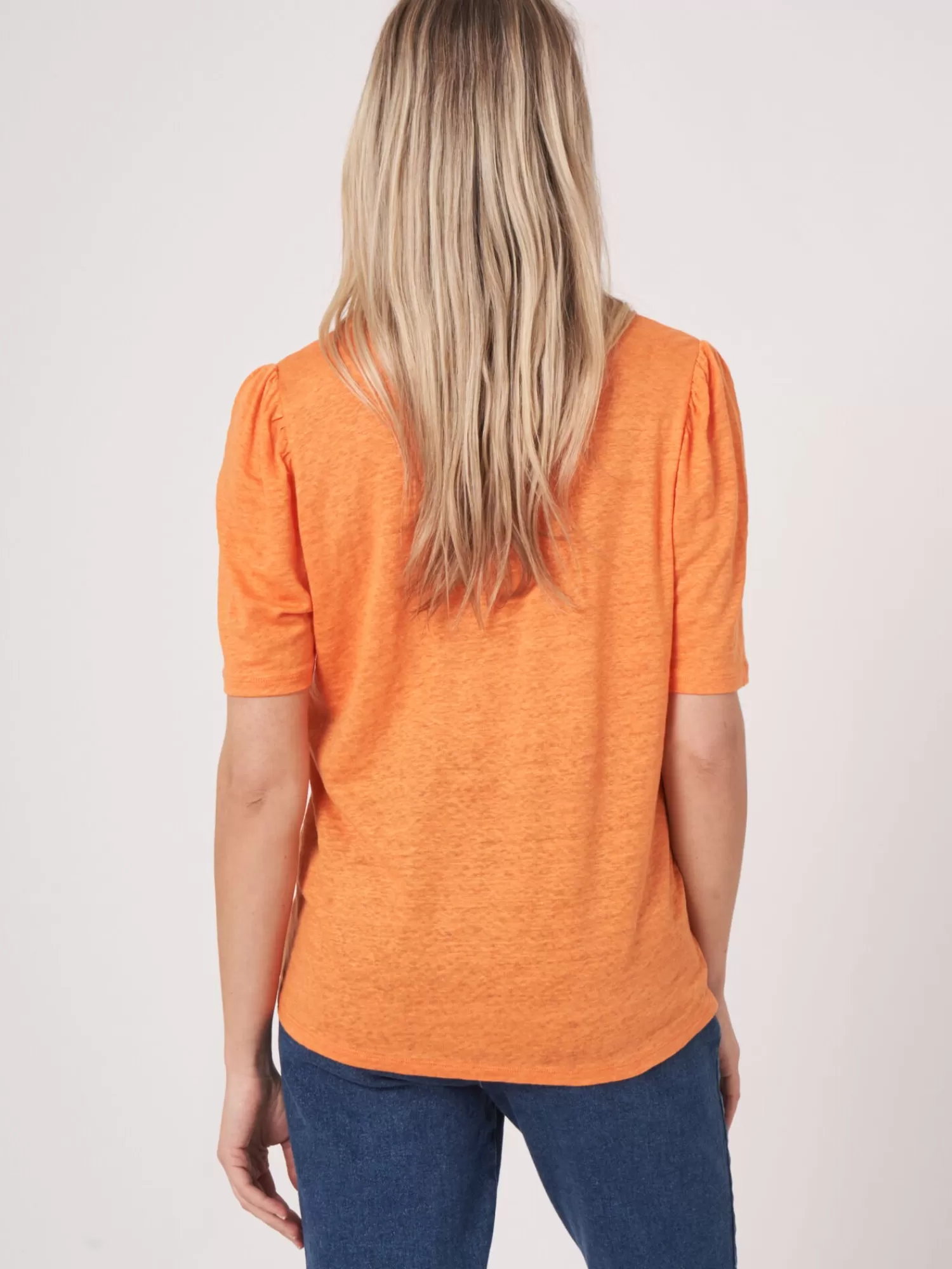 REPEAT cashmere Tops>T-Shirt Mit Rundhalsausschnitt Und Schlitz Aus Leinen Papaya