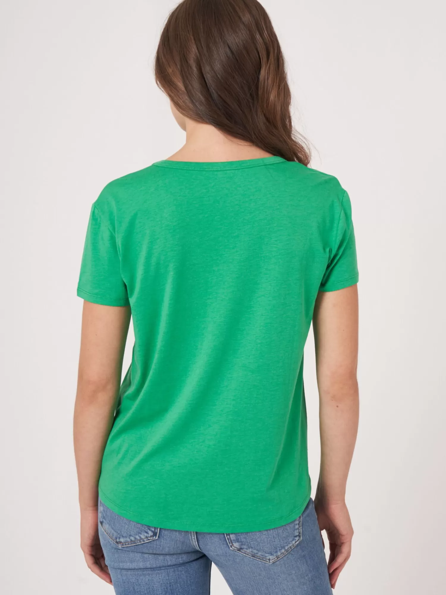 REPEAT cashmere Tops>T-Shirt Mit V-Ausschnitt Und Brusttasche Green